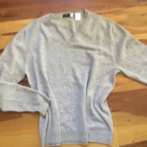 Saks Fifth Avenue 100% Cashmere Gray Sweater XL